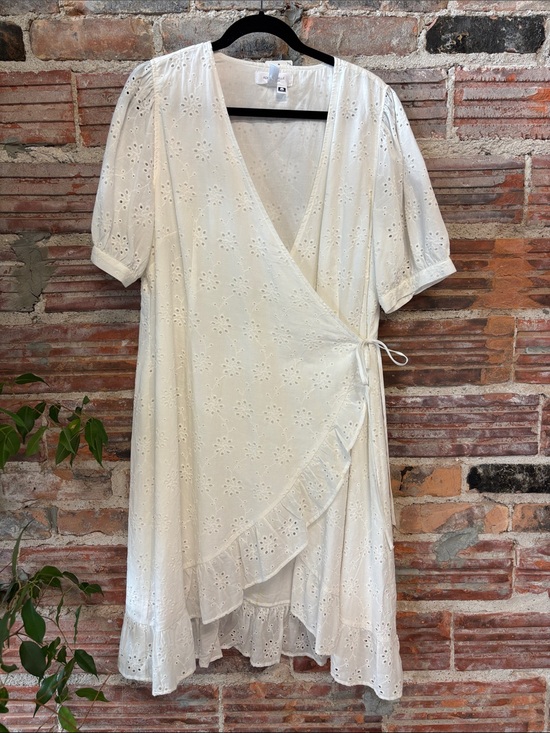 Addition Elle Dresses & Skirts - Addition Elle White Eyelet Wrap Midi Dress